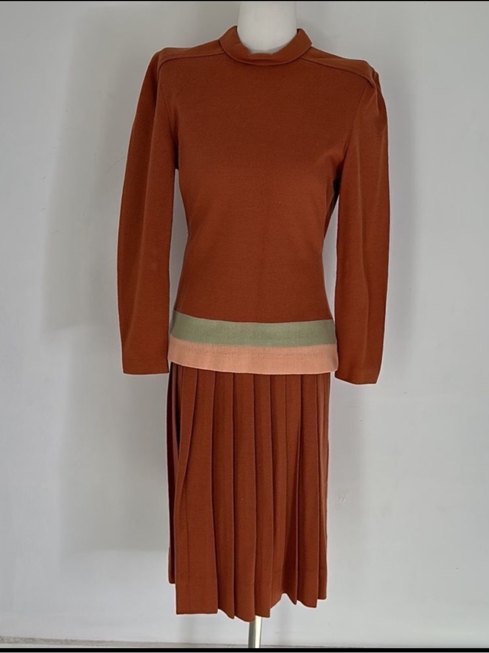 Bobbie Brooks 50s 60s Vintage Rust Green and Peach Pleated Skirt & Top Set Small